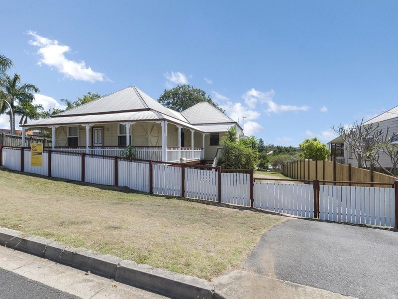 8 Hill Street, North Ipswich QLD 4305