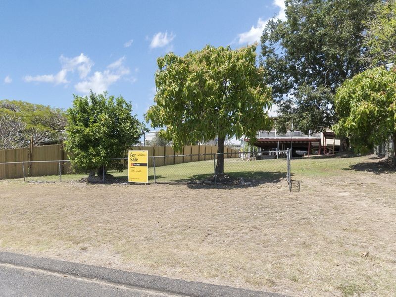 8 Hill Street, North Ipswich QLD 4305