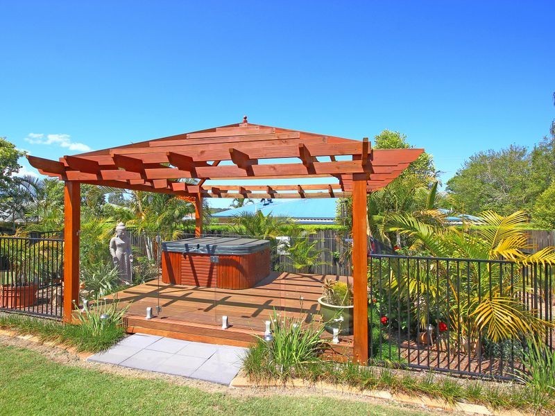 4 Galway Crescent, Brassall QLD 4305