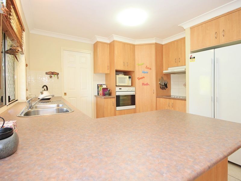 4 Galway Crescent, Brassall QLD 4305
