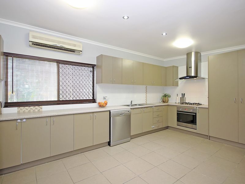 18 Balfour Street, Coalfalls QLD 4305