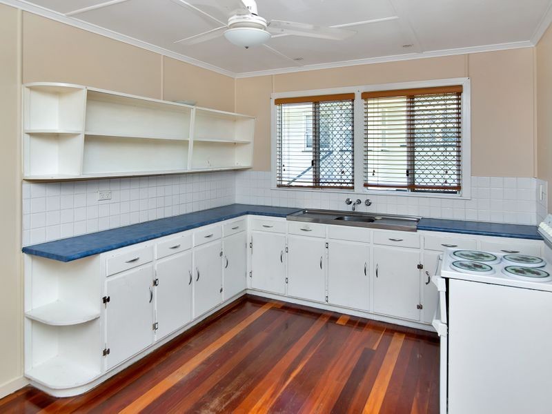 13 Ashgrove Street, Coalfalls QLD 4305