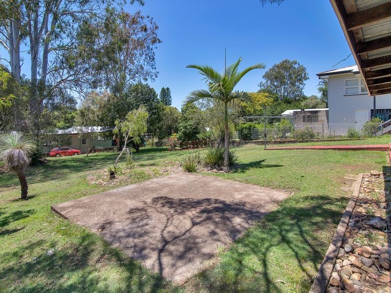 13 Ashgrove Street, Coalfalls QLD 4305