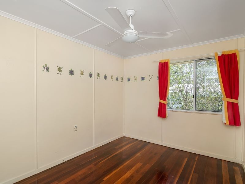 13 Ashgrove Street, Coalfalls QLD 4305