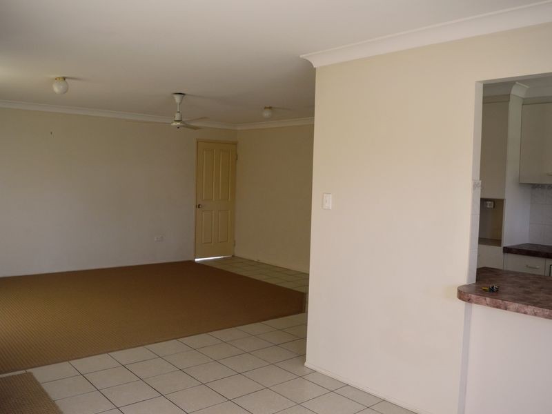 1 Redwood Place, Yamanto QLD 4305
