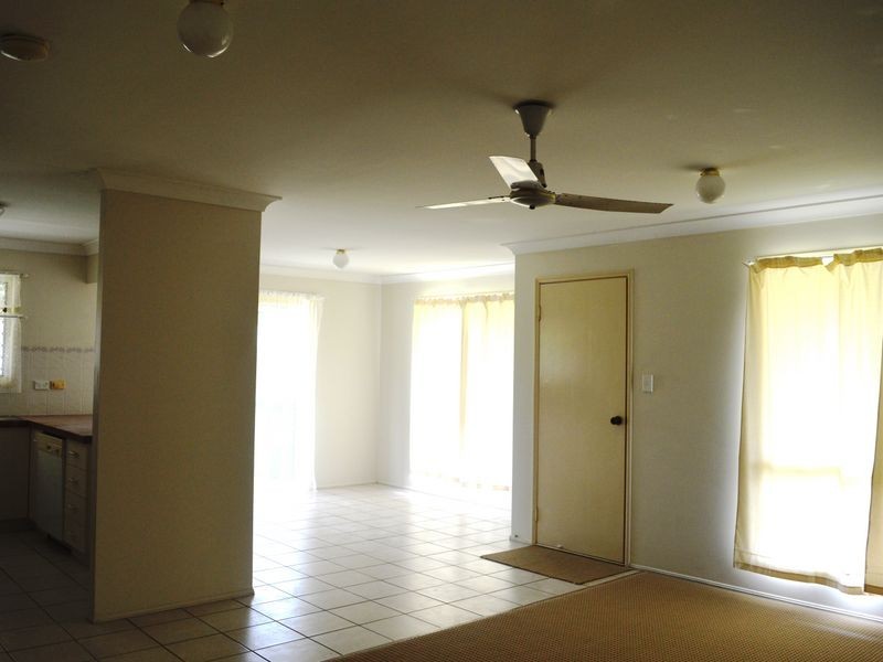 1 Redwood Place, Yamanto QLD 4305