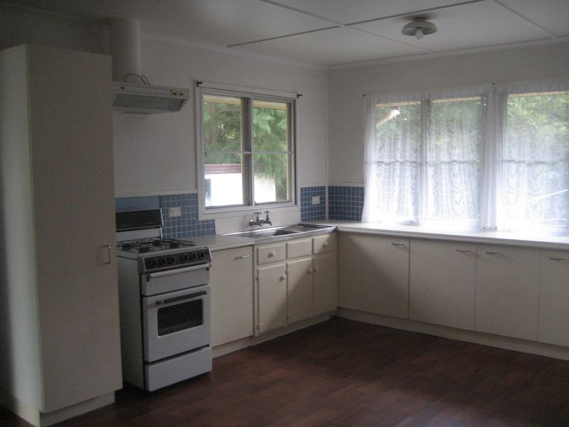 2 Baillieston Street, Leichhardt QLD 4305