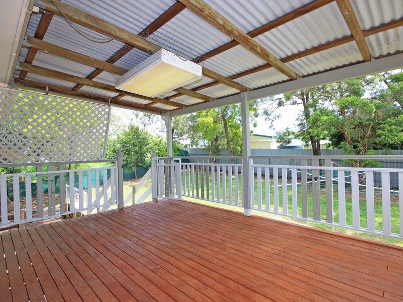 16 Reif Street, Flinders View QLD 4305