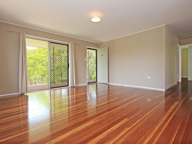 16 Reif Street, Flinders View QLD 4305