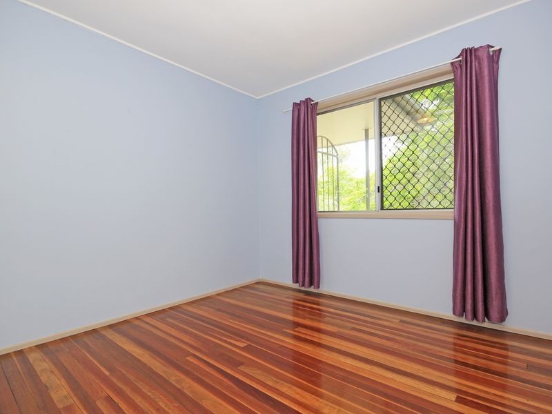 16 Reif Street, Flinders View QLD 4305