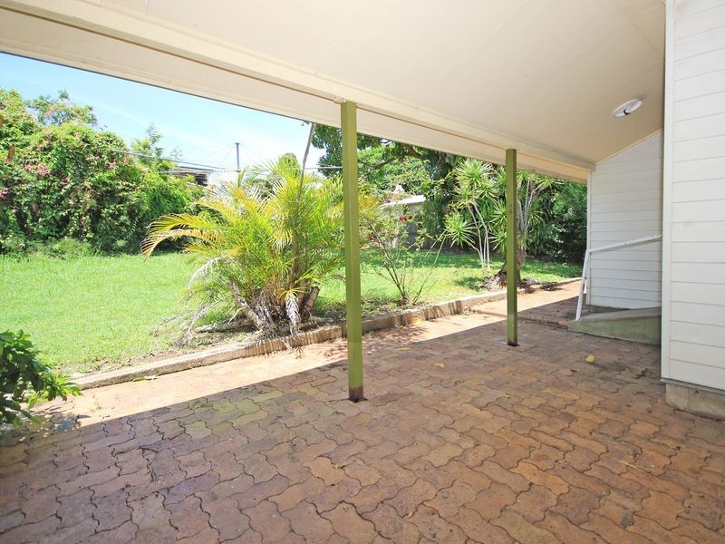 9 Stuart Street, Eastern Heights QLD 4305