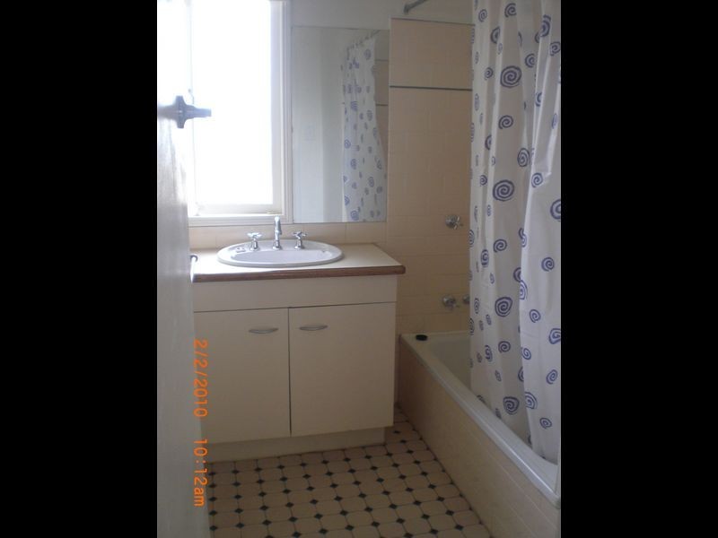 35 John Street, Bundamba QLD 4304