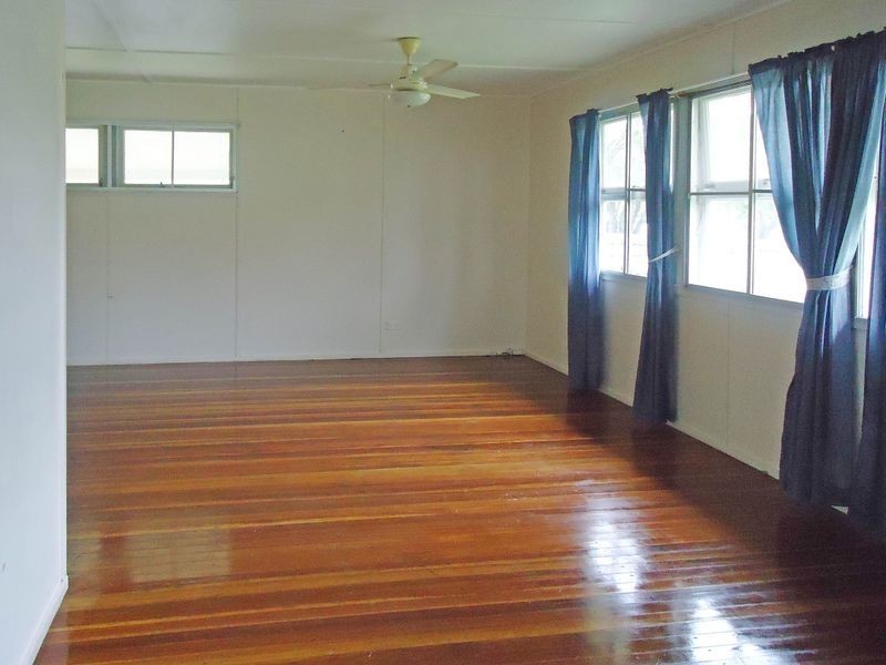 10 Coverack Street, Leichhardt QLD 4305