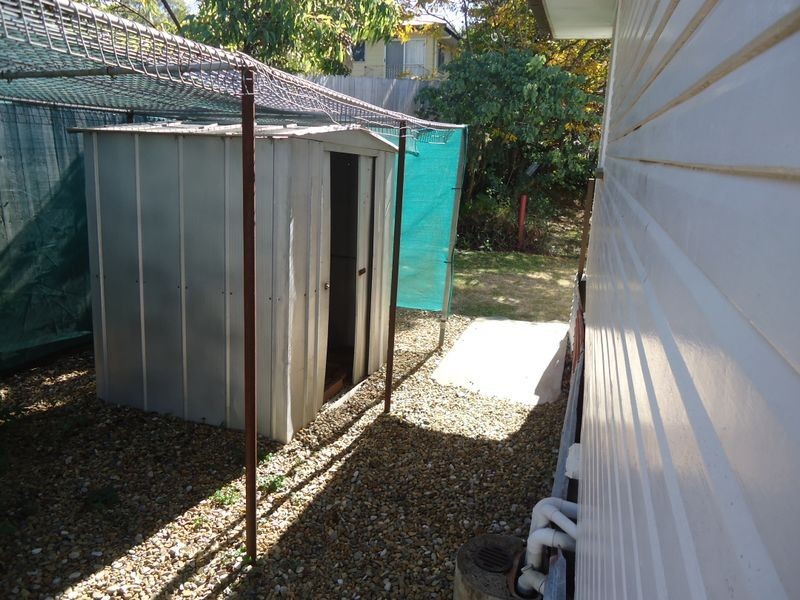 219 Blackstone Road, Silkstone QLD 4304