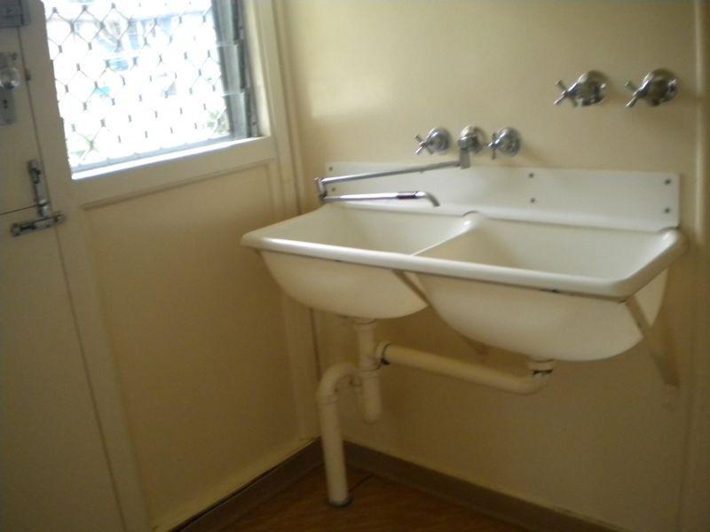 5 Kynance Street, Leichhardt QLD 4305