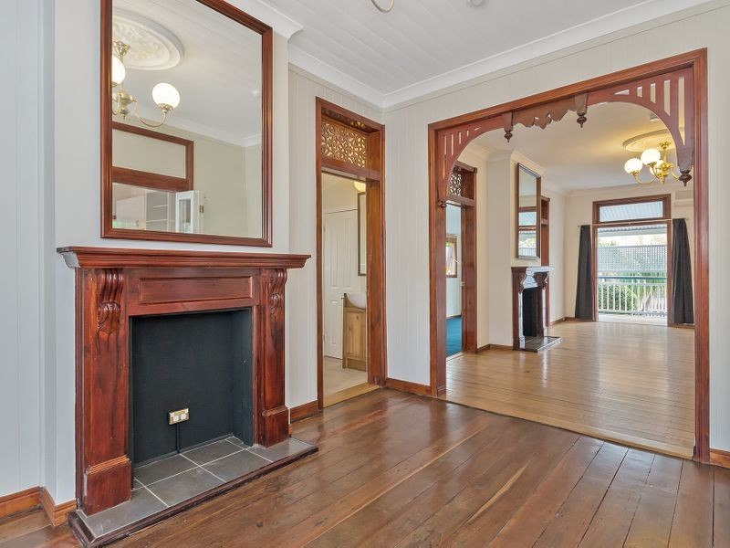 21 Lindsay Street, Bundamba QLD 4304