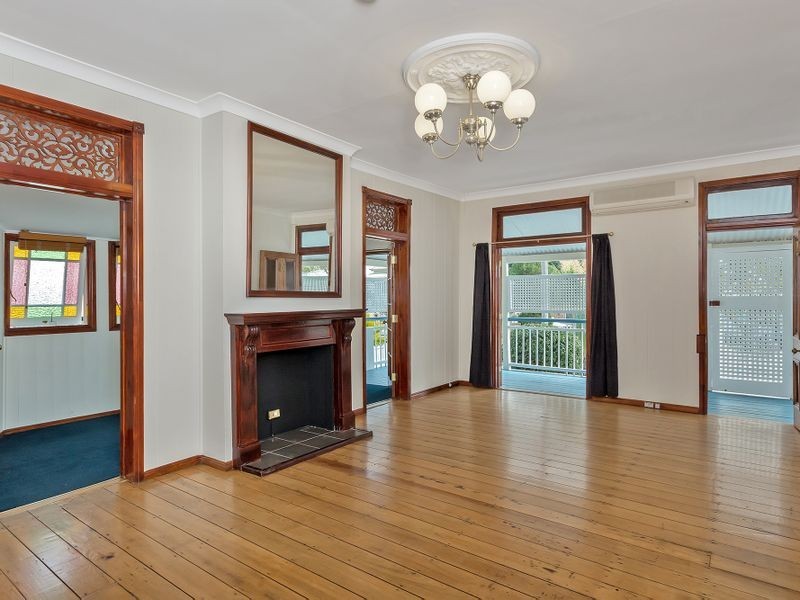21 Lindsay Street, Bundamba QLD 4304