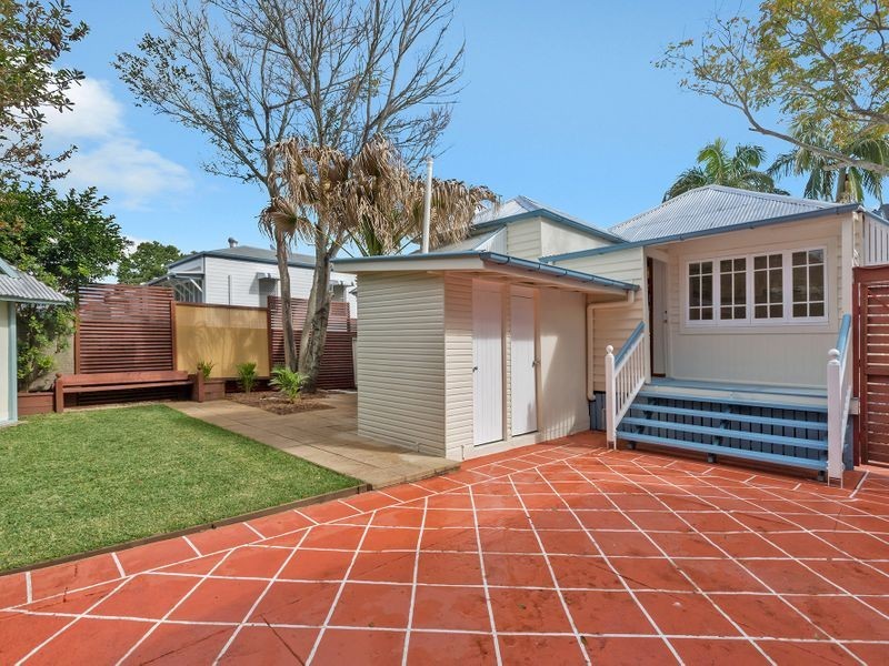 21 Lindsay Street, Bundamba QLD 4304