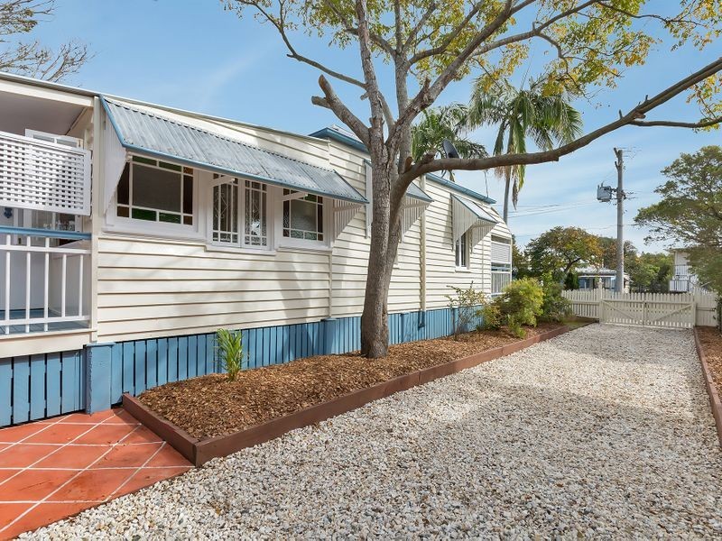 21 Lindsay Street, Bundamba QLD 4304