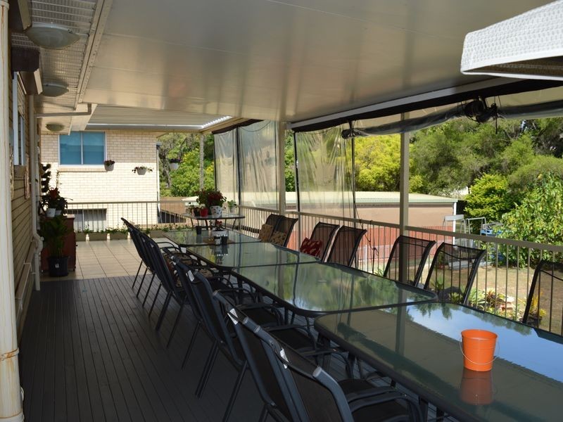 8 Cullen Street, Bundamba QLD 4304