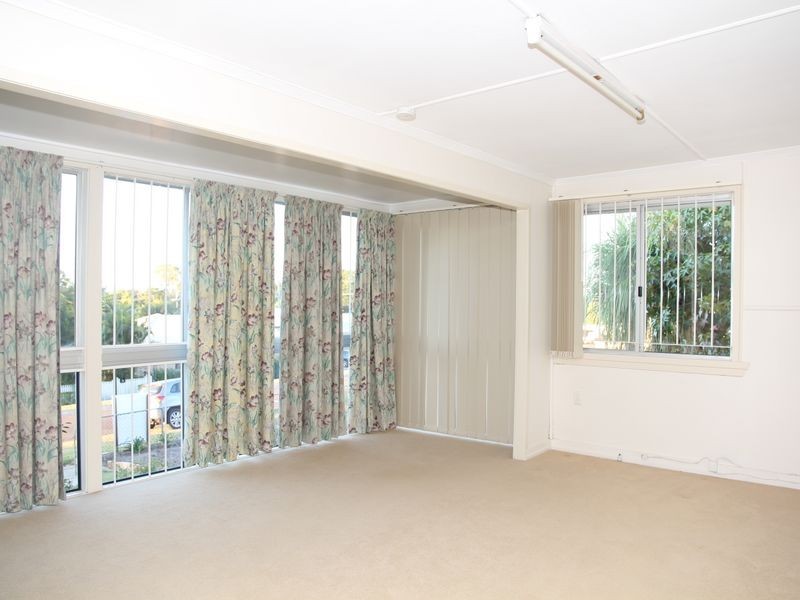 2 Soudan Street, North Booval QLD 4304