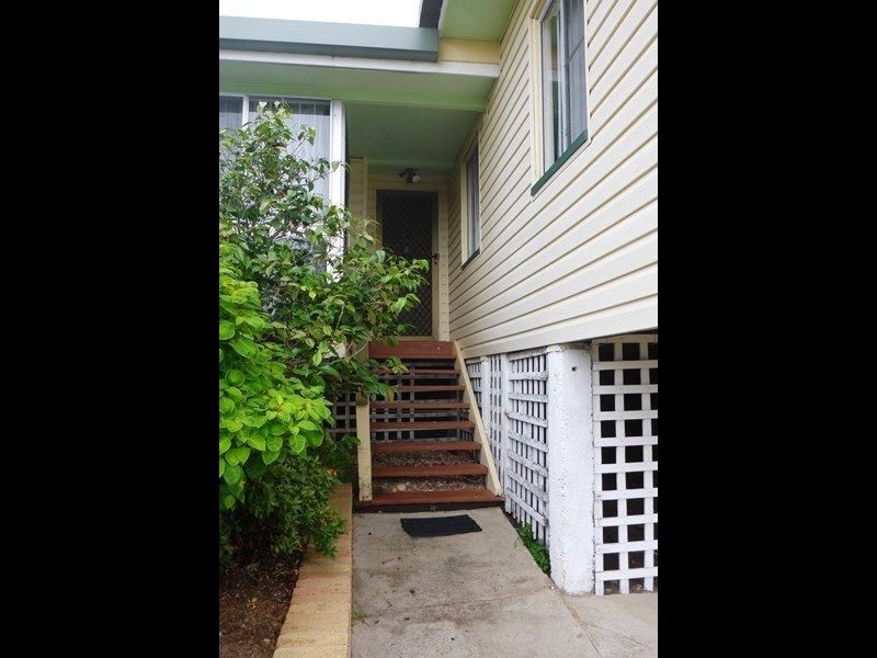 2 Soudan Street, North Booval QLD 4304