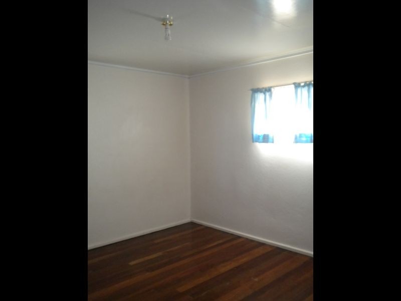 17 Eyre Street, Leichhardt QLD 4305