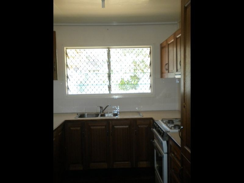 17 Eyre Street, Leichhardt QLD 4305