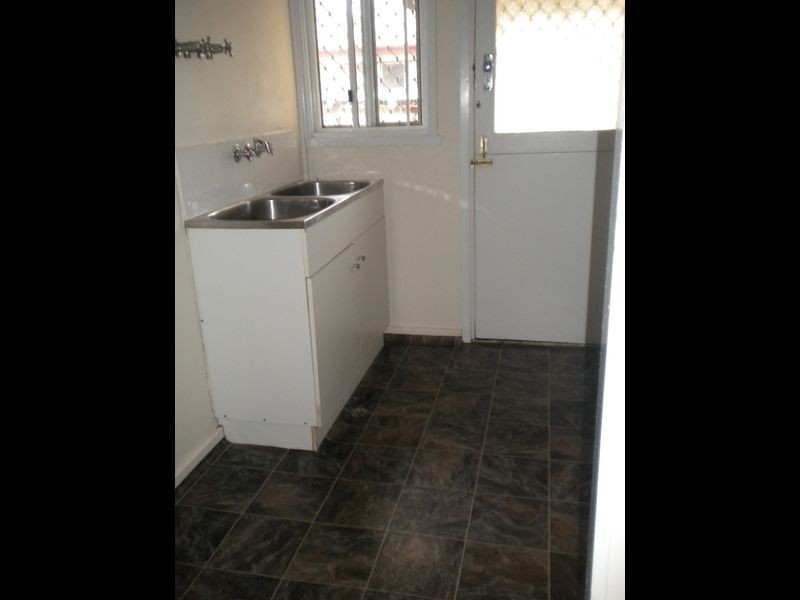 28 Jardine Street, Leichhardt QLD 4305