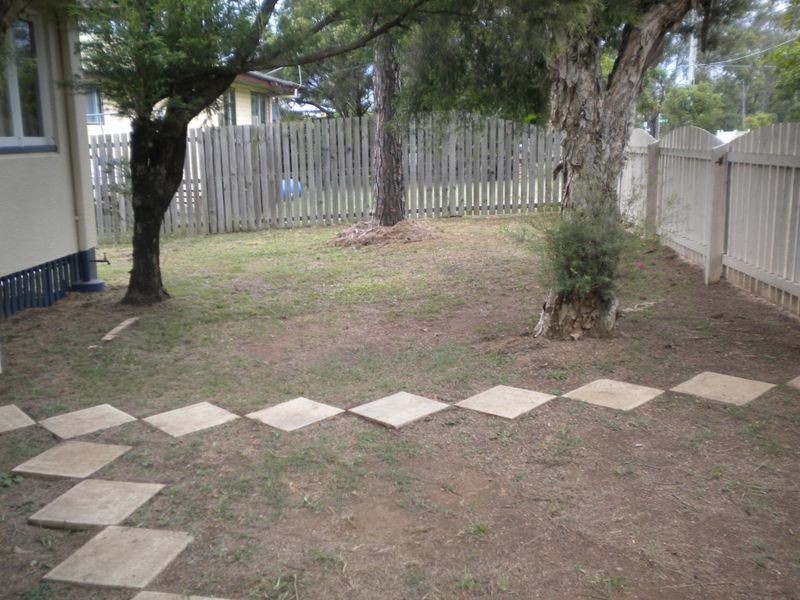 28 Jardine Street, Leichhardt QLD 4305