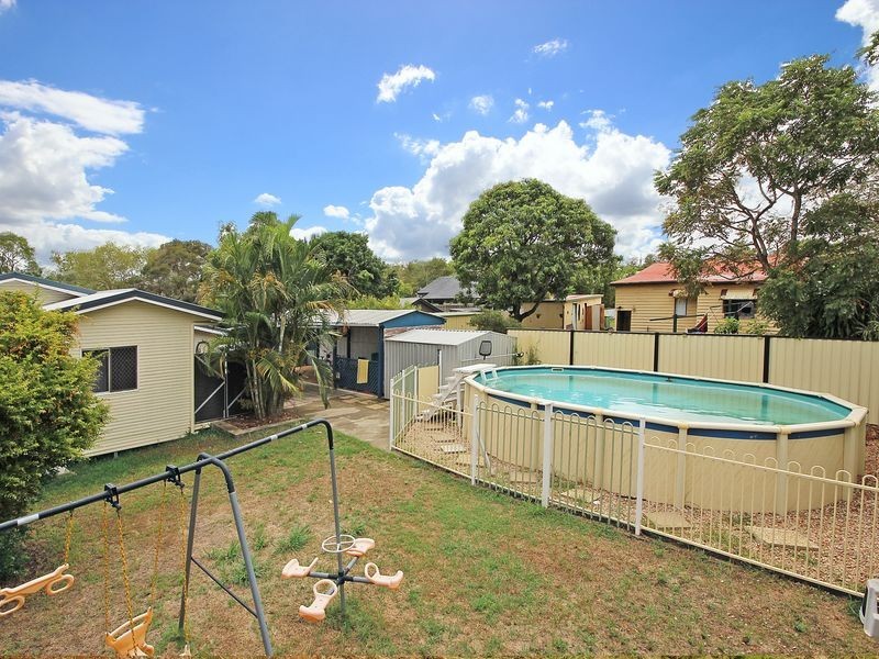 10 Fahy Street, Brassall QLD 4305