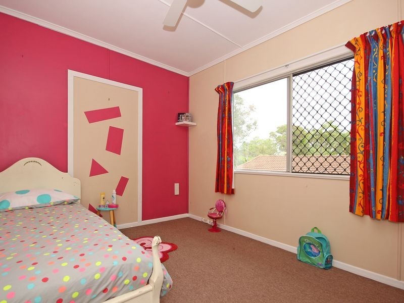 10 Fahy Street, Brassall QLD 4305