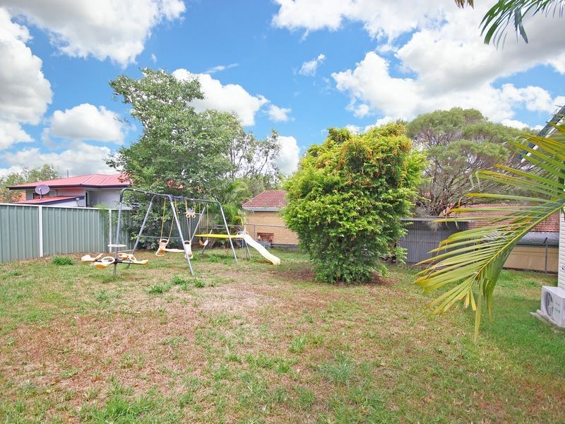 10 Fahy Street, Brassall QLD 4305