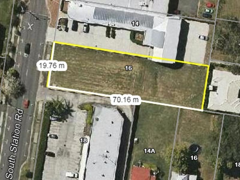 16 South Station Road, Booval QLD 4304