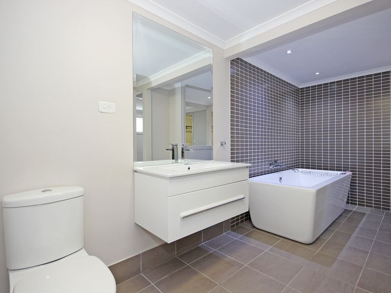 32 Tanya Gay Avenue, Brassall QLD 4305