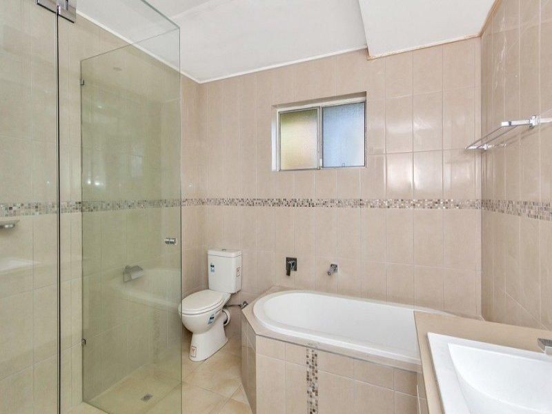 32 Siemons Street, One Mile QLD 4305
