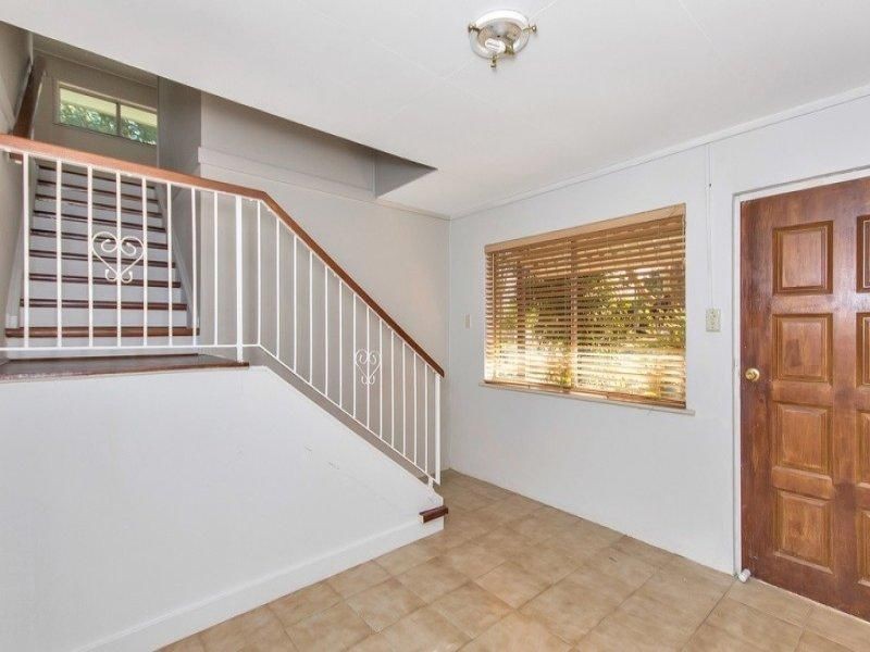 32 Siemons Street, One Mile QLD 4305