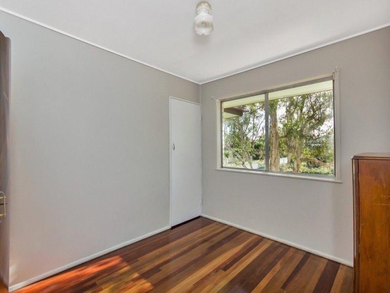 32 Siemons Street, One Mile QLD 4305