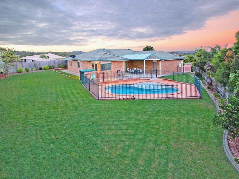 12 St Aubins Drive, Brassall QLD 4305