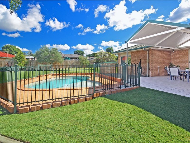 12 St Aubins Drive, Brassall QLD 4305