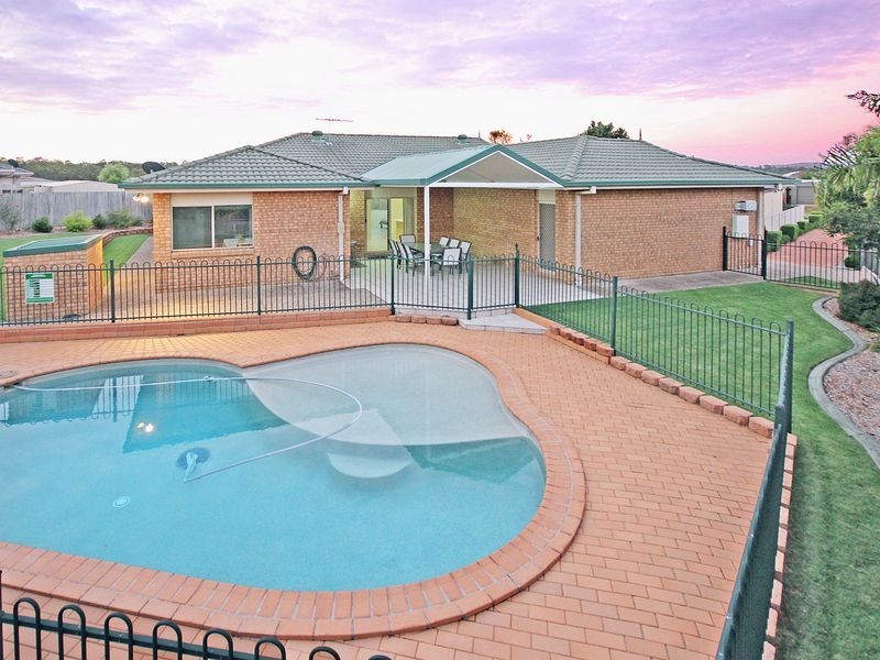 12 St Aubins Drive, Brassall QLD 4305