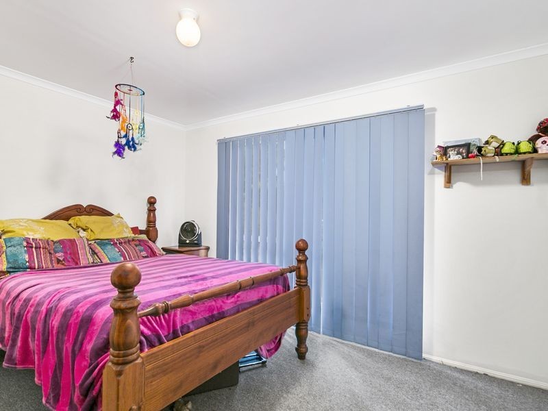 25 Butler Street, Raceview QLD 4305