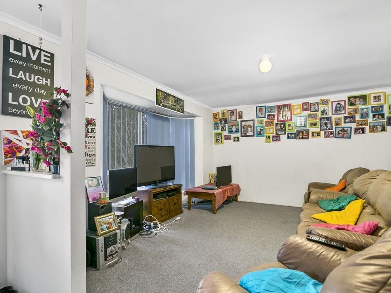 25 Butler Street, Raceview QLD 4305