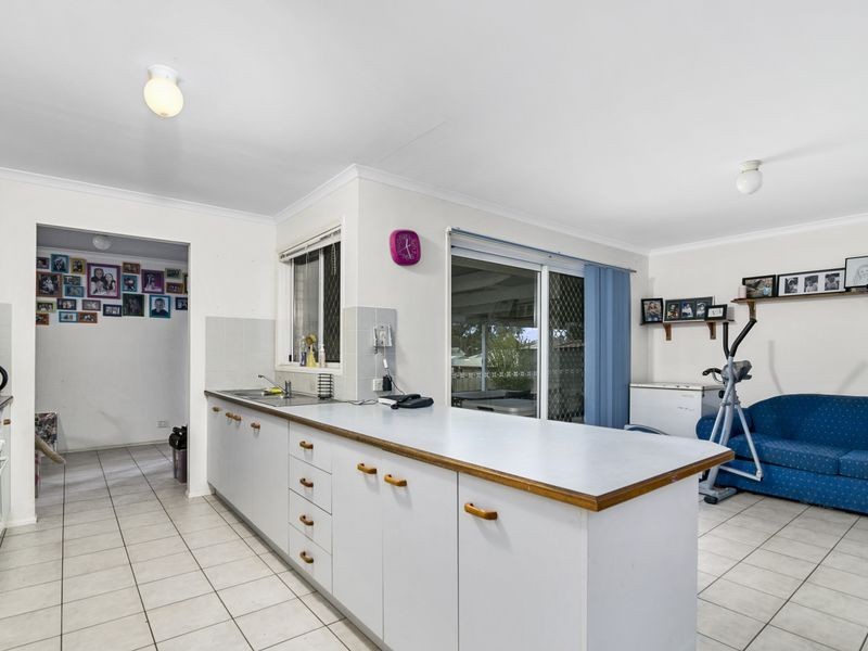 25 Butler Street, Raceview QLD 4305