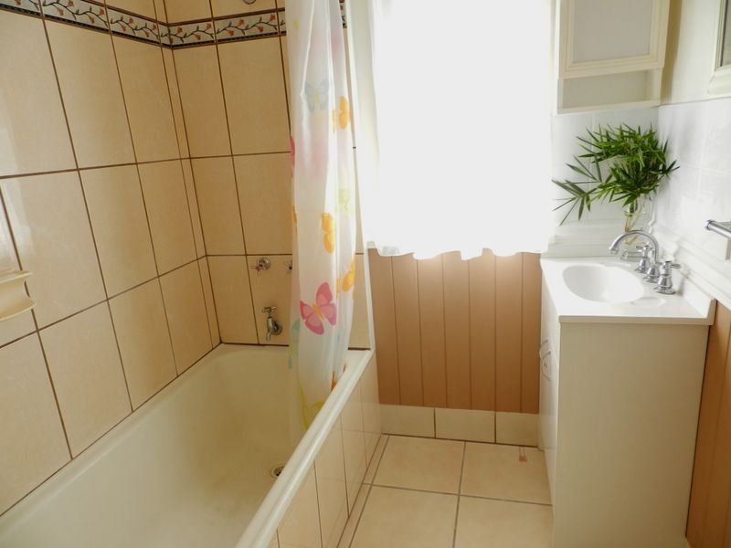 10 Tower Street, Eastern Heights QLD 4305