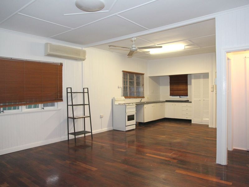 2 Jones Street, Bundamba QLD 4304