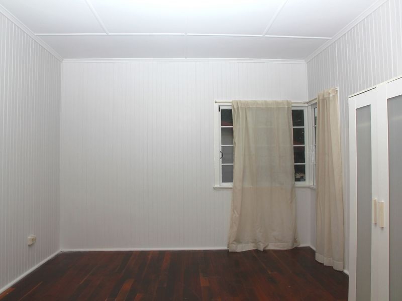 2 Jones Street, Bundamba QLD 4304