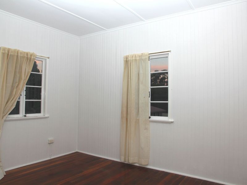 2 Jones Street, Bundamba QLD 4304