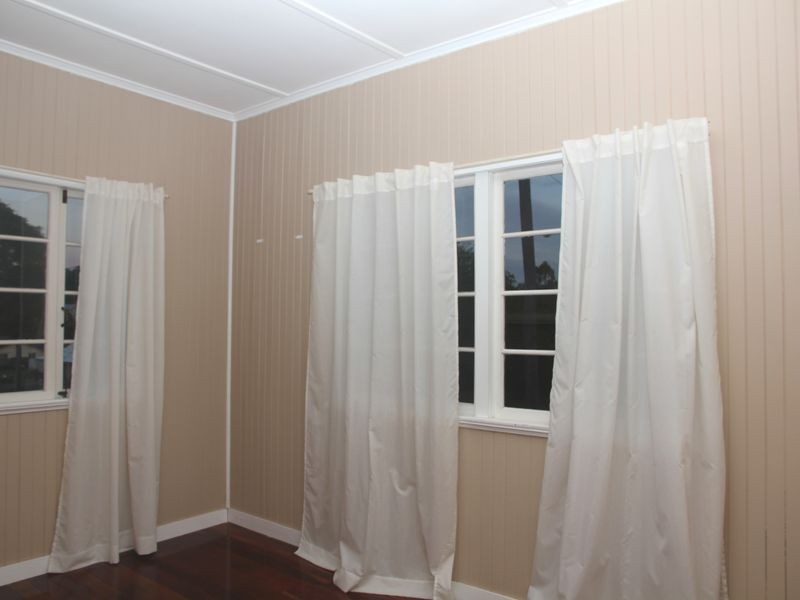 2 Jones Street, Bundamba QLD 4304