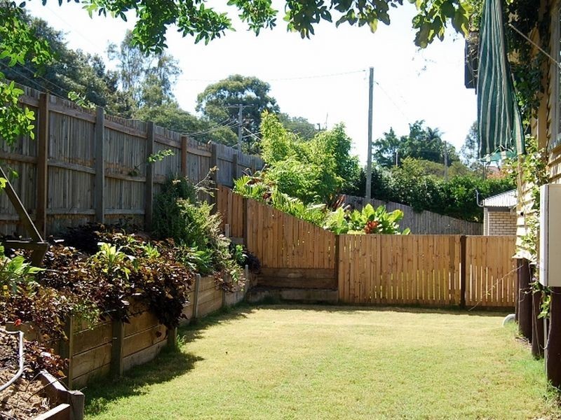 2 Jones Street, Bundamba QLD 4304